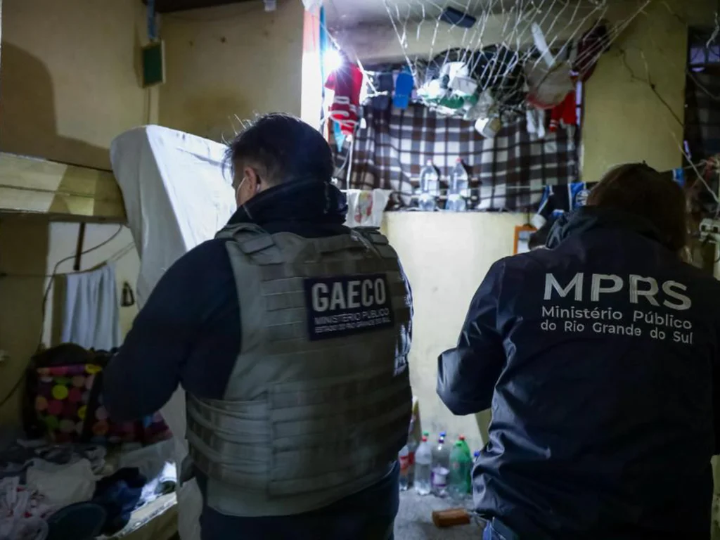 Operação do GAECO mira entrada de celulares e drogas no Presídio